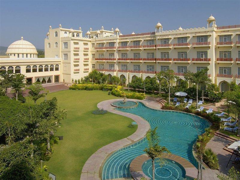 Le Meridien Jaipur Resort & Spa Dış mekan fotoğraf